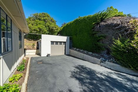 Photo of property in 1 Saint Ronans Road, Macandrew Bay, Dunedin, 9077