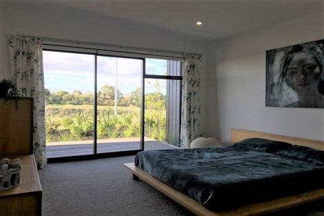 Photo of property in 106 Puhirake Crescent, Pyes Pa, Tauranga, 3112