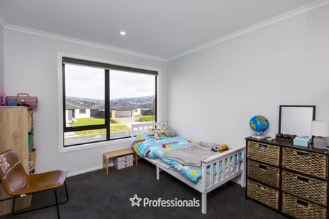 Photo of property in 12 Dahl Drive, Wallaceville, Upper Hutt, 5018