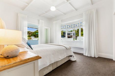 Photo of property in 1/2 Merwood Lane, Devonport, Auckland, 0624