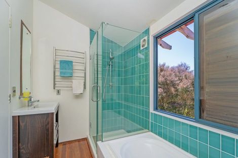 Photo of property in 92 Hahei Beach Road, Hahei, Whitianga, 3591