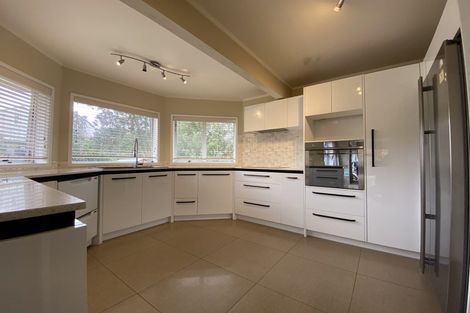 Photo of property in 4 Sailfish Drive, West Harbour, Auckland, 0618