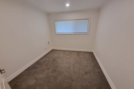 Photo of property in 15 Penguin Drive, Murrays Bay, Auckland, 0630