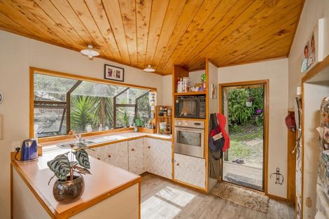 Photo of property in 15a Centennial Drive, Whitianga, 3510