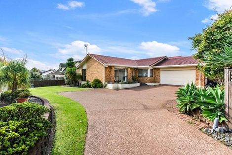 Photo of property in 16 Hayes Place, Half Moon Bay, Auckland, 2012