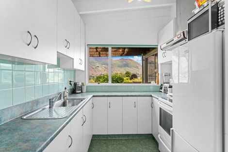 Photo of property in 50 Beacon Point Road, Wanaka, 9305