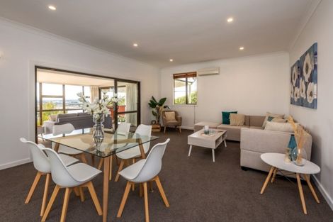 Photo of property in 38 Saint Andrews Hill Road, Mount Pleasant, Christchurch, 8081