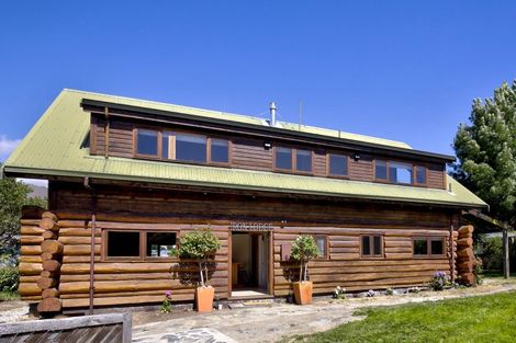 Photo of property in 21 Mount Iron Drive, Wanaka, 9305