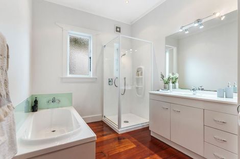 Photo of property in 76 Shackleton Road, Mount Eden, Auckland, 1024