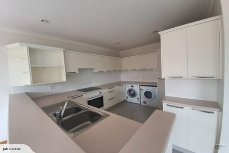 Photo of property in 74 Straven Road, Fendalton, Christchurch, 8014