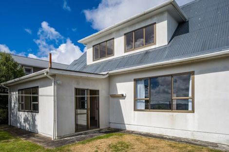 Photo of property in 68 Kahu Road, Paremata, Porirua, 5024