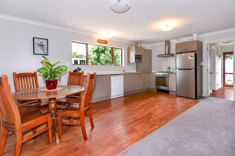 Photo of property in 14 Cross Street, Coalgate, 7673