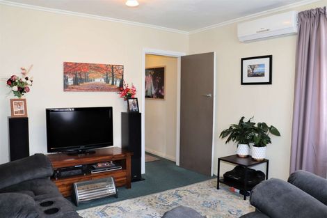 Photo of property in 4 Rosedale Place, Levin, 5510