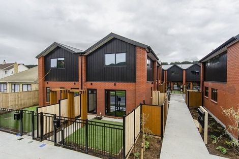 Photo of property in 2/16 Biddle Crescent, Taita, Lower Hutt, 5011