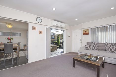 Photo of property in 2/38 Stanniland Street, Sunnyhills, Auckland, 2010