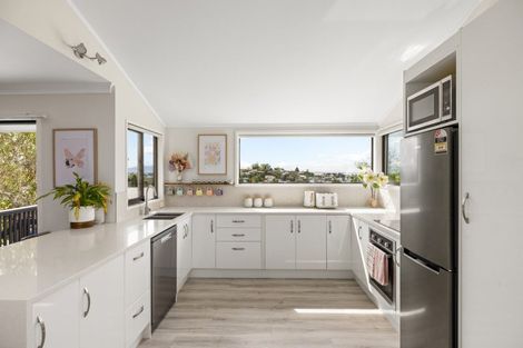 Photo of property in 143 Bellevue Road, Brookfield, Tauranga, 3110