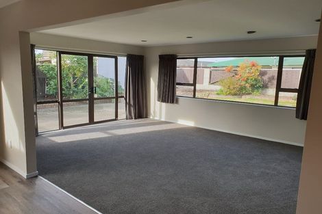 Photo of property in 157 Tait Drive, Greenmeadows, Napier, 4112