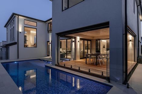 Photo of property in 112 Arran Point Parade, Orewa, 0931