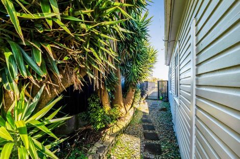 Photo of property in 78 Ngamotu Road, Spotswood, New Plymouth, 4310