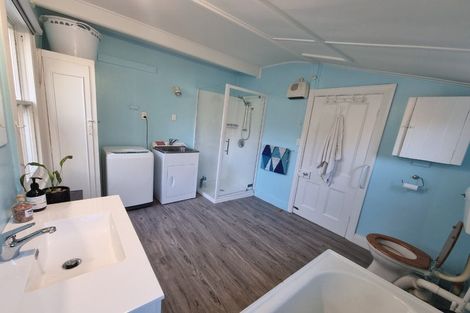 Photo of property in 13 Stoke Street, Sumner, Christchurch, 8081