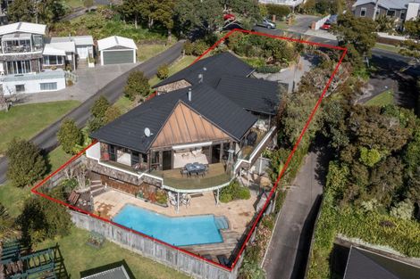 Photo of property in 153 Mellons Bay Road, Mellons Bay, Auckland, 2014