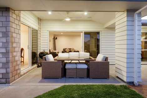 Photo of property in 7 Hoiho Place, Papamoa, 3118