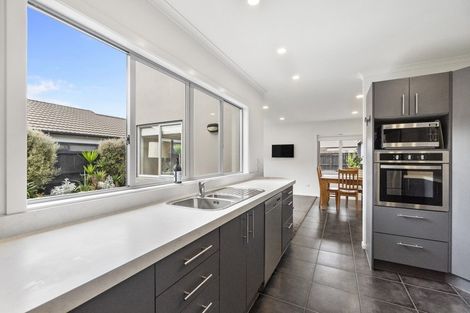 Photo of property in 3 Maccallum Court, Rototuna, Hamilton, 3210