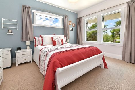 Photo of property in 333 South Head Road, South Head, Helensville, 0874