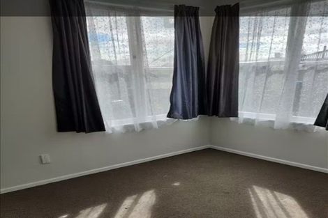 Photo of property in 54 Hepburn Road, Glendene, Auckland, 0602