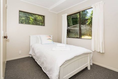 Photo of property in 1/42 Woodlands Crescent, Browns Bay, Auckland, 0630
