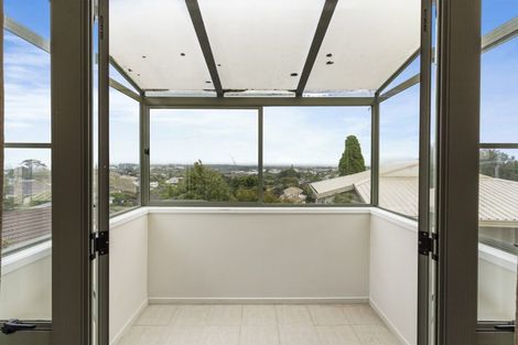 Photo of property in 2/10 Norman Road, Hauraki, Auckland, 0622