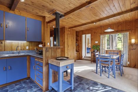 Photo of property in 586 Tapu Coroglen Road, Coromandel Forest Park, Thames, 3575