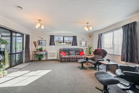 Photo of property in 25 Burnett Street, Oxford, 7430