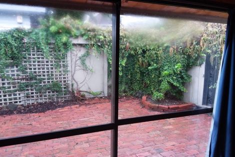 Photo of property in 6 Aries Place, Kawaha Point, Rotorua, 3010