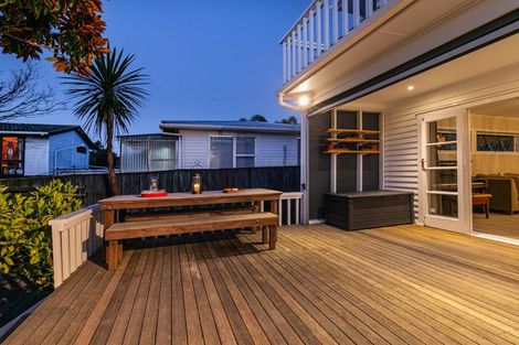 Photo of property in 1/42 Toroa Street, Torbay, Auckland, 0630