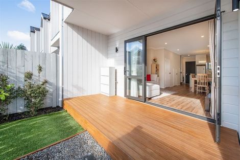 Photo of property in 5/66 Swanson Road, Henderson, Auckland, 0610