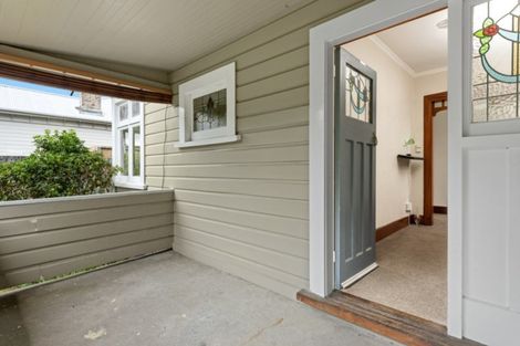 Photo of property in 16 Buller Street, Picton, 7220