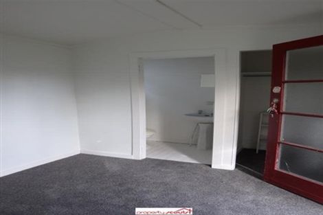 Photo of property in 1 Dickson Street, Macandrew Bay, Dunedin, 9014