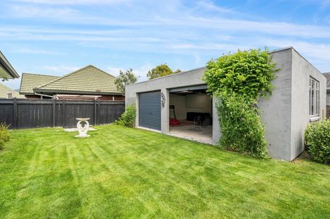 Photo of property in 4 Palmer Crescent, Silverstream, Upper Hutt, 5019