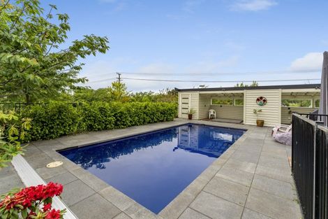 Photo of property in 140 School Road, Te Horo, Otaki, 5582