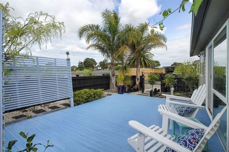 Photo of property in 92 Wharf Road, Clarks Beach, Pukekohe, 2679