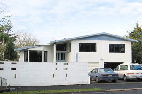 Photo of property in 13 Mcdowall Place, Queenwood, Hamilton, 3210