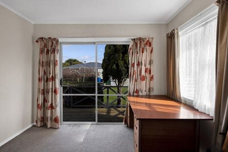 Photo of property in 21 Vogel Street, Hawera, 4610