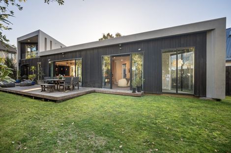 Photo of property in 11 Girvan Street, Fendalton, Christchurch, 8041