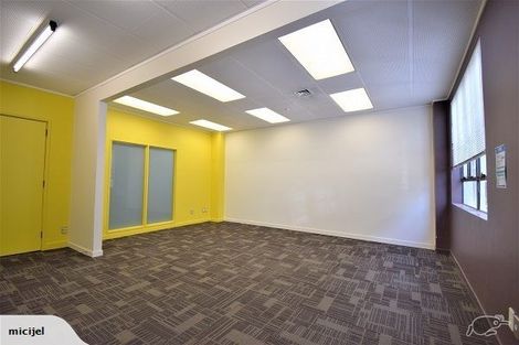 Photo of property in 350a Great South Road, Opaheke, Papakura, 2113