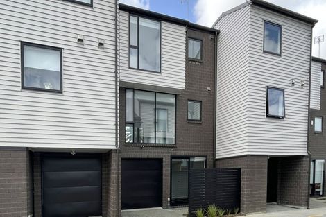 Photo of property in 7/1 Fruitvale Road, New Lynn, Auckland, 0600