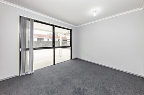 Photo of property in 367 Roscommon Road, Clendon Park, Auckland, 2103
