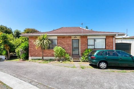 Photo of property in 1/6 Kennington Drive, Clendon Park, Auckland, 2103