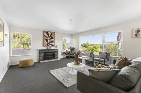 Photo of property in 9 Philip Place, Hillcrest, Auckland, 0627