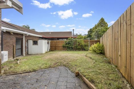 Photo of property in 2/179 Wiseley Road, West Harbour, Auckland, 0618